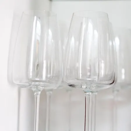 85m Large, Bright And Cozy Bona *