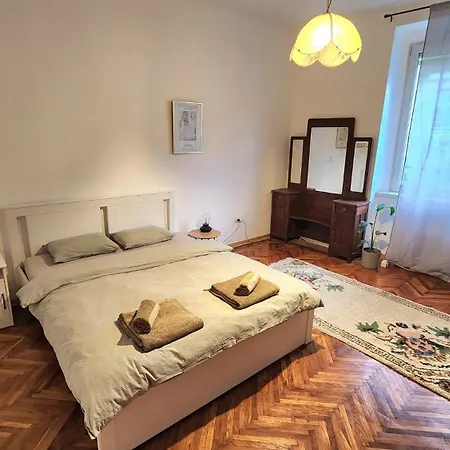 85m Large, Bright And Cozy Bona Belgrád